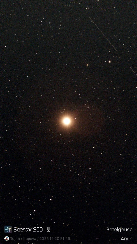 Stacked 19 Betelgeuse 10.0s IRCUT 20251220 214629