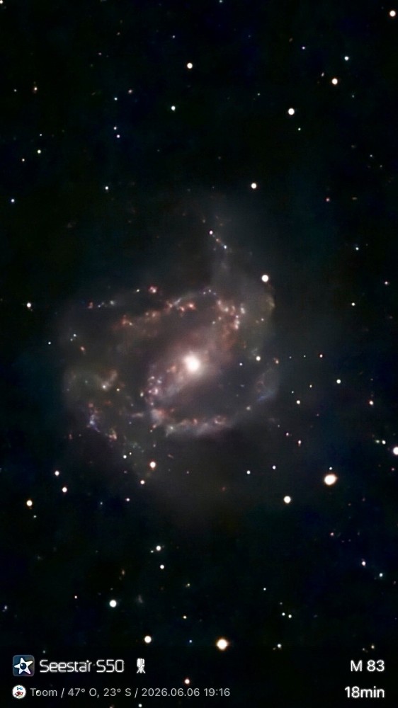 M83 - Galaxia Cata Vento do Sul